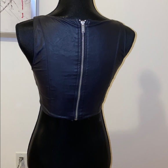 Faux leather top - Picture 2 of 2